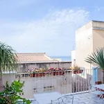 Casa Dell'aromatario 住宿加早餐酒店 夏卡